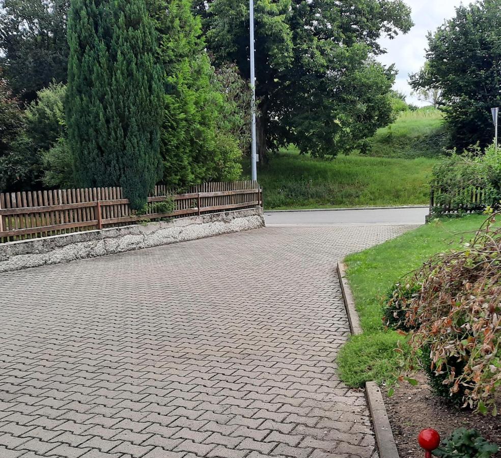 Ferienwohnung Kopold "Im Alten Schulhaus" Pottmes Ngoại thất bức ảnh